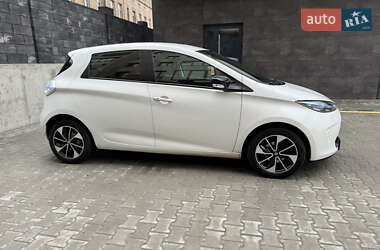 Хэтчбек Renault Zoe 2019 в 