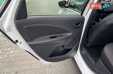 Хэтчбек Renault Zoe 2019 в 
