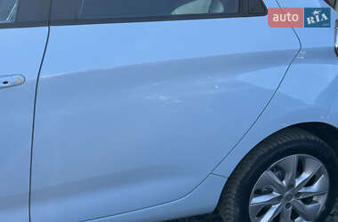 Хетчбек Renault Zoe 2013 в Стрию