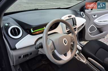 Хэтчбек Renault Zoe 2019 в 