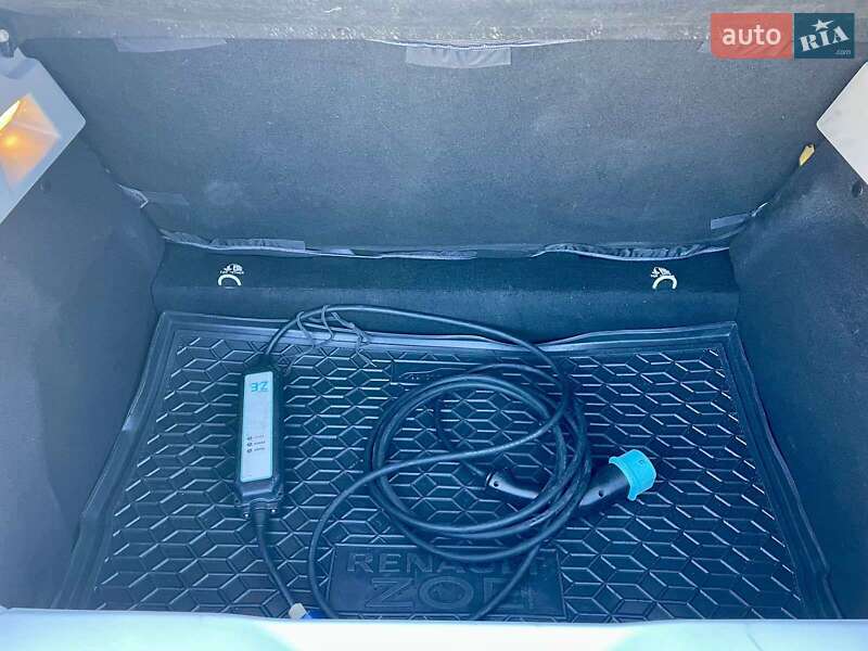 Хэтчбек Renault Zoe 2015 в Кривом Роге