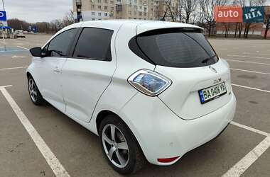 Хэтчбек Renault Zoe 2019 в 