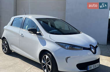 Хетчбек Renault Zoe 2016 в Сарнах