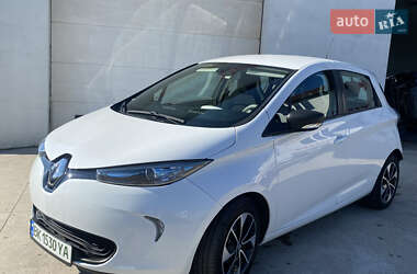 Хетчбек Renault Zoe 2016 в Сарнах