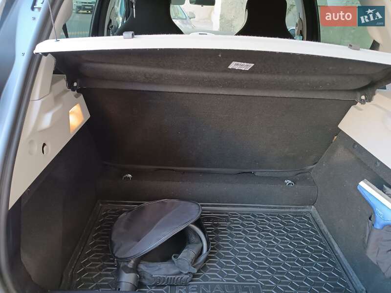 Хэтчбек Renault Zoe 2018 в Луцке фото 38 Хэтчбек Renault Zoe 2018 в Луцке
