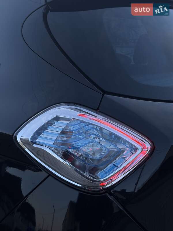 Хэтчбек Renault Zoe 2015 в Львове