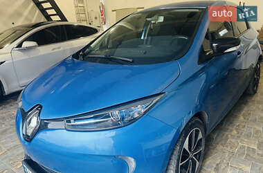 Хэтчбек Renault Zoe 2017 в 