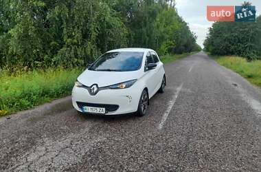 Хэтчбек Renault Zoe 2017 в 