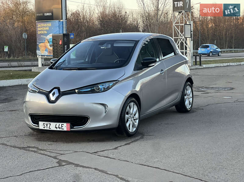 Хетчбек Renault Zoe 2014 в 