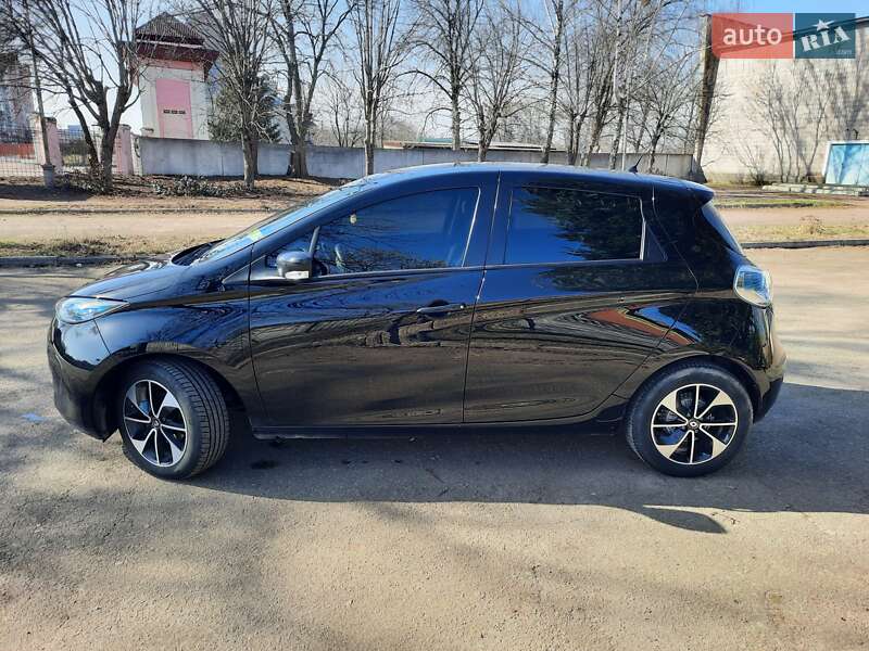 Хэтчбек Renault Zoe 2018 в Коростене