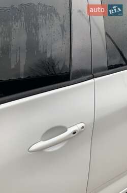 Хэтчбек Renault Zoe 2017 в 