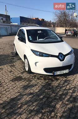 Хэтчбек Renault Zoe 2014 в 