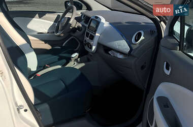 Хэтчбек Renault Zoe 2014 в 