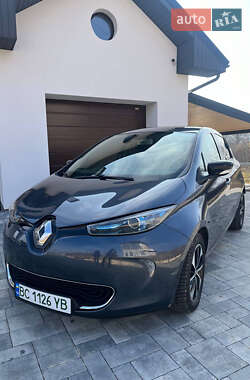 Хэтчбек Renault Zoe 2017 в 
