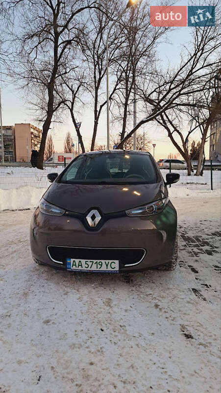 Хэтчбек Renault Zoe 2017 в Киеве