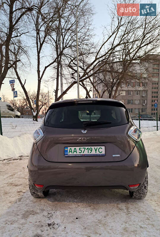 Хэтчбек Renault Zoe 2017 в Киеве