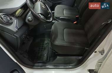 Хэтчбек Renault Zoe 2018 в 