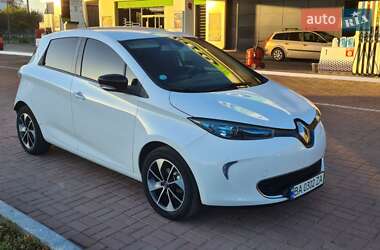 Хэтчбек Renault Zoe 2019 в 