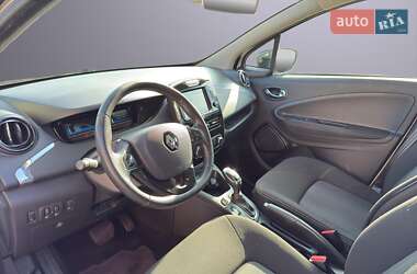 Хэтчбек Renault Zoe 2017 в 
