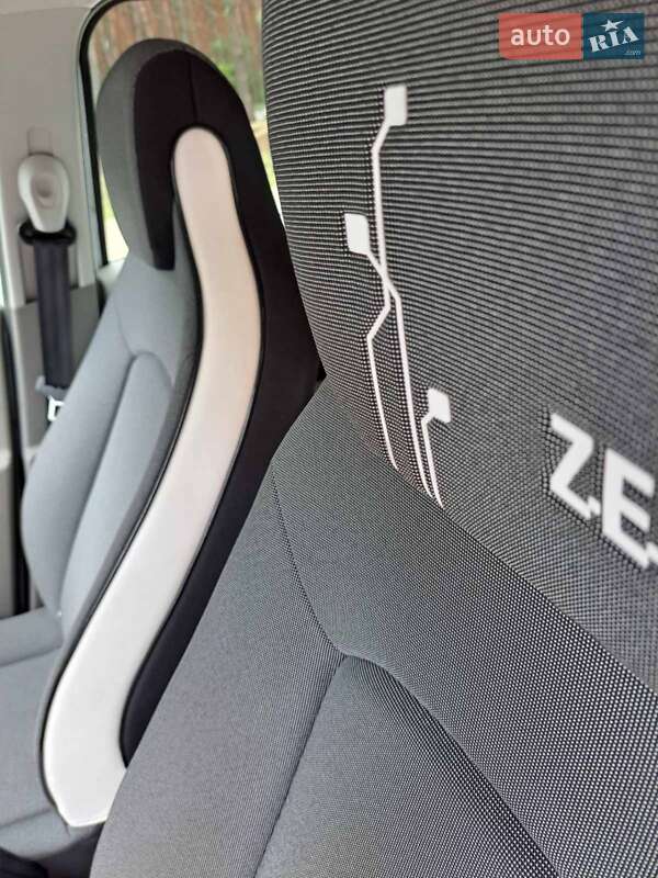 Хэтчбек Renault Zoe 2016 в Кременчуге