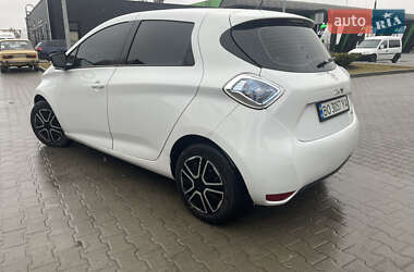 Хэтчбек Renault Zoe 2018 в 