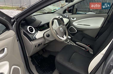 Хэтчбек Renault Zoe 2016 в 