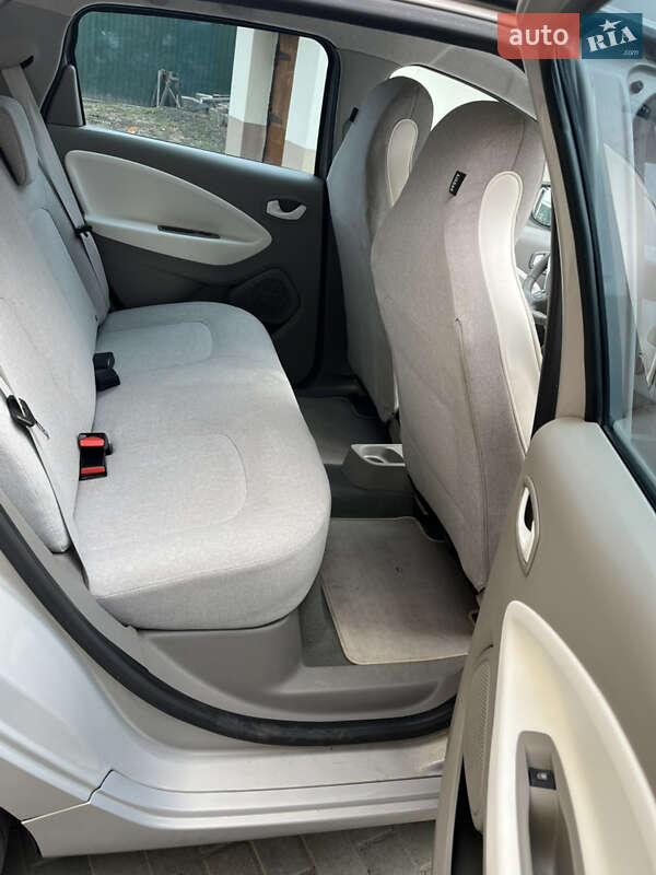 Хэтчбек Renault Zoe 2013 в Борисполе
