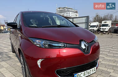 Хэтчбек Renault Zoe 2017 в 