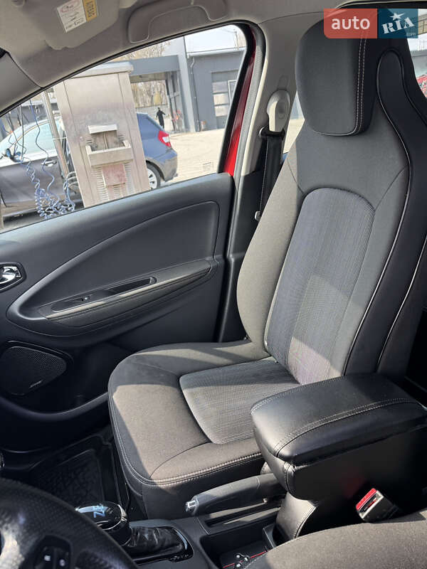 Хэтчбек Renault Zoe 2017 в Львове фото 77 Хэтчбек Renault Zoe 2017 в Львове