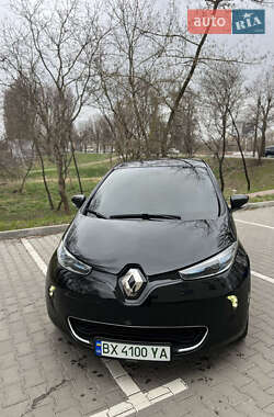 Хэтчбек Renault Zoe 2018 в 