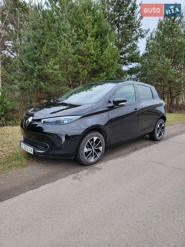 Хэтчбек Renault Zoe 2019 в 