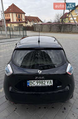 Хэтчбек Renault Zoe 2017 в 