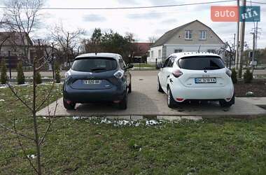 Хэтчбек Renault Zoe 2018 в 