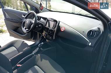 Хэтчбек Renault Zoe 2018 в 