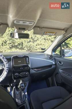 Хэтчбек Renault Zoe 2019 в 