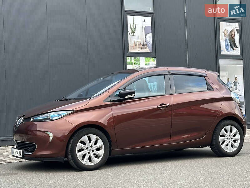 Хэтчбек Renault Zoe 2015 в Киеве
