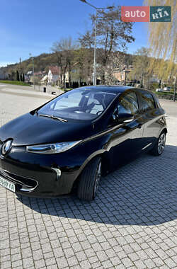Хэтчбек Renault Zoe 2014 в 