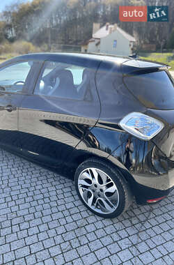 Хэтчбек Renault Zoe 2014 в 