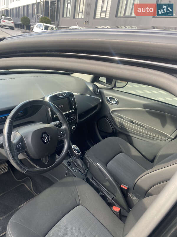 Хэтчбек Renault Zoe 2017 в Трускавце