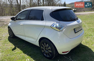 Хэтчбек Renault Zoe 2017 в 