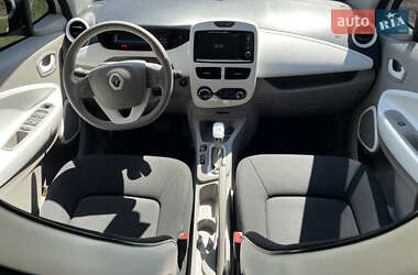 Хэтчбек Renault Zoe 2017 в 