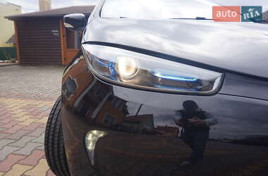 Хетчбек Renault Zoe 2013 в 