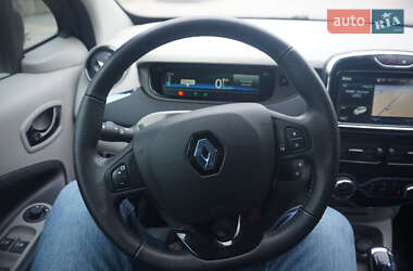 Хетчбек Renault Zoe 2013 в 