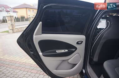 Хетчбек Renault Zoe 2013 в 