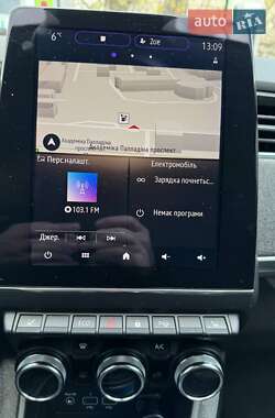 Хэтчбек Renault Zoe 2020 в 