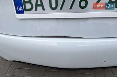 Хэтчбек Renault Zoe 2020 в 