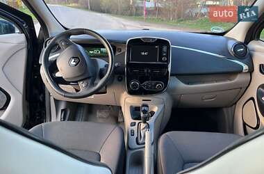 Хэтчбек Renault Zoe 2015 в 