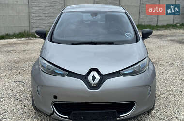 Хэтчбек Renault Zoe 2015 в 