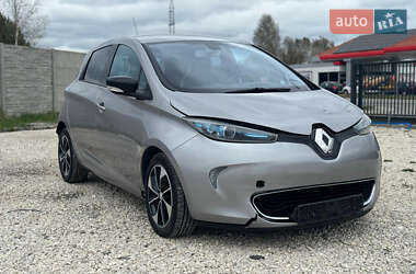 Хэтчбек Renault Zoe 2015 в 