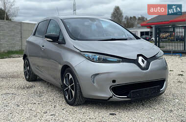 Хэтчбек Renault Zoe 2015 в 